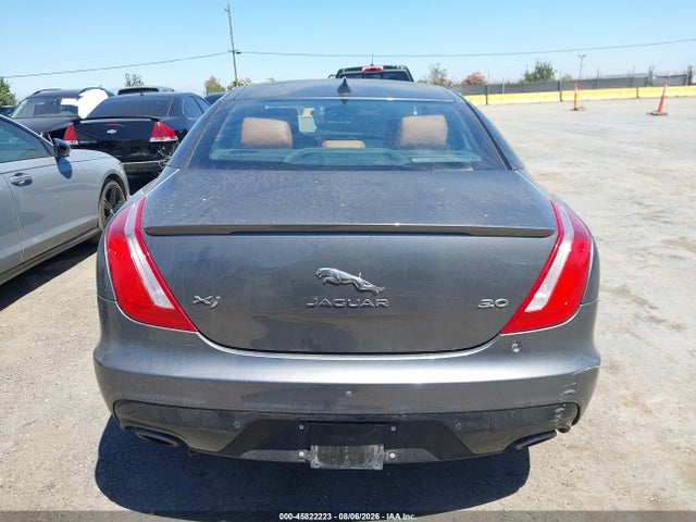 45822223 :رقم المزاد ، SAJWA1C72J8W15790 vin ، 2018 Jaguar Xj R-sport مزاد بيع