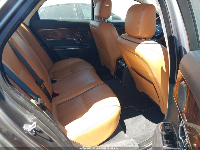 45822223 :رقم المزاد ، SAJWA1C72J8W15790 vin ، 2018 Jaguar Xj R-sport مزاد بيع