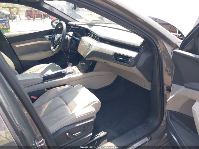 Продажа на аукционе авто 2023 Audi E-tron Premiumwe, vin: WA1VABGE8PB025270, номер лота: 45822227