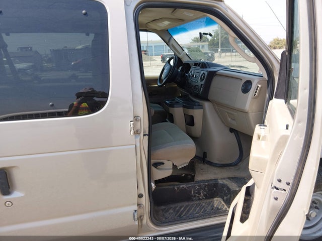 45822243 :رقم المزاد ، 1FBNE3BL4BDA96148 vin ، 2011 Ford E-350 Super Duty Xlt مزاد بيع