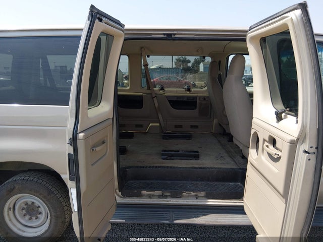 45822243 :رقم المزاد ، 1FBNE3BL4BDA96148 vin ، 2011 Ford E-350 Super Duty Xlt مزاد بيع