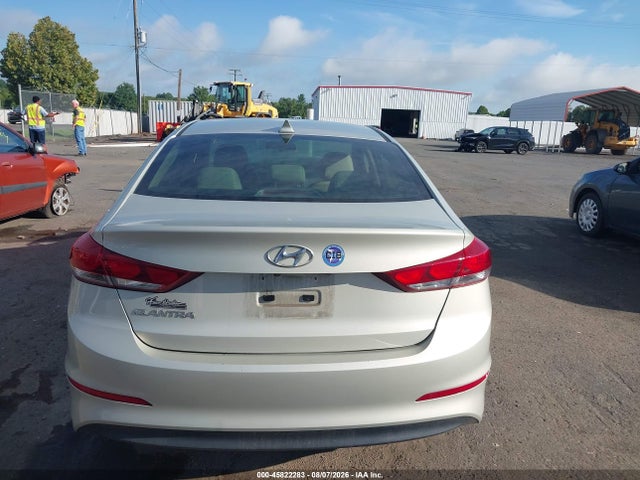 Продажа на аукционе авто 2017 Hyundai Elantra Se, vin: 5NPD84LF2HH025076, номер лота: 45822283