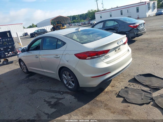 Продажа на аукционе авто 2017 Hyundai Elantra Se, vin: 5NPD84LF2HH025076, номер лота: 45822283