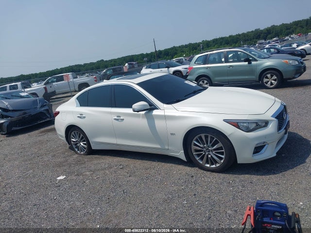 Продажа на аукционе авто 2018 Infiniti Q50 3.0t Luxe, vin: JN1EV7AR7JM430439, номер лота: 45822312