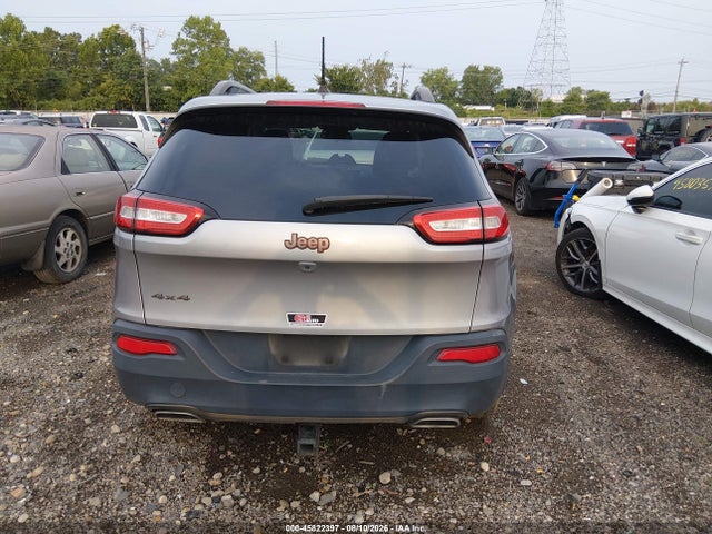Продажа на аукционе авто 2017 Jeep Cherokee 75th Anniversary Edition, vin: 1C4PJMCS3HW520881, номер лота: 45822397