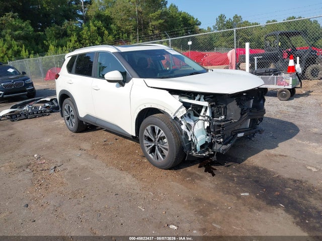 45822437 :رقم المزاد ، 5N1BT3BA2PC805946 vin ، 2023 Nissan Rogue Sv Fwd مزاد بيع