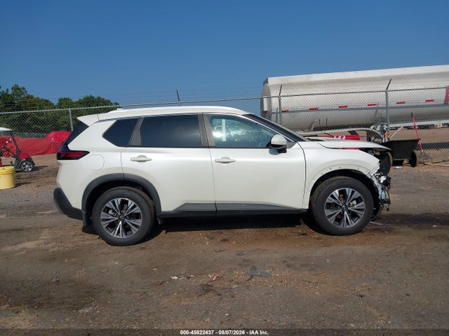 45822437 :رقم المزاد ، 5N1BT3BA2PC805946 vin ، 2023 Nissan Rogue Sv Fwd مزاد بيع
