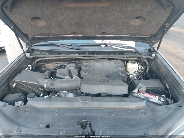 Toyota 4RUNNER SR5 2019 JTEBU5JR1K5664669 Image 10
