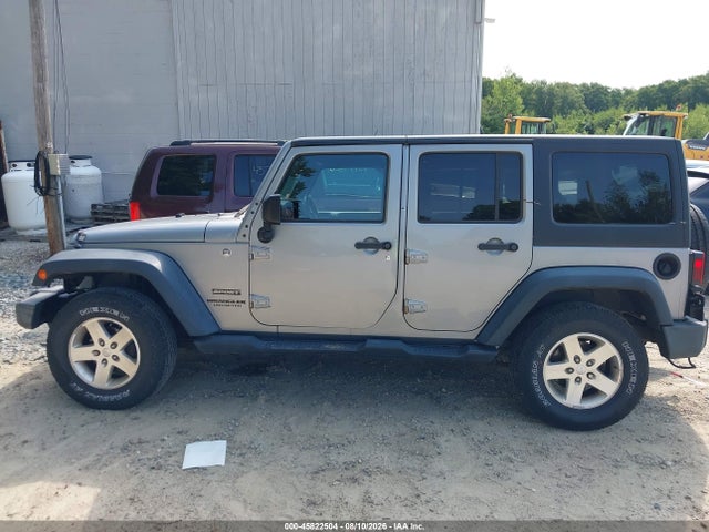 2015 Jeep Wrangler Unlimited Sport მანქანა იყიდება აუქციონზე, vin: 1C4BJWDG9FL745370, აუქციონის ნომერი: 45822504