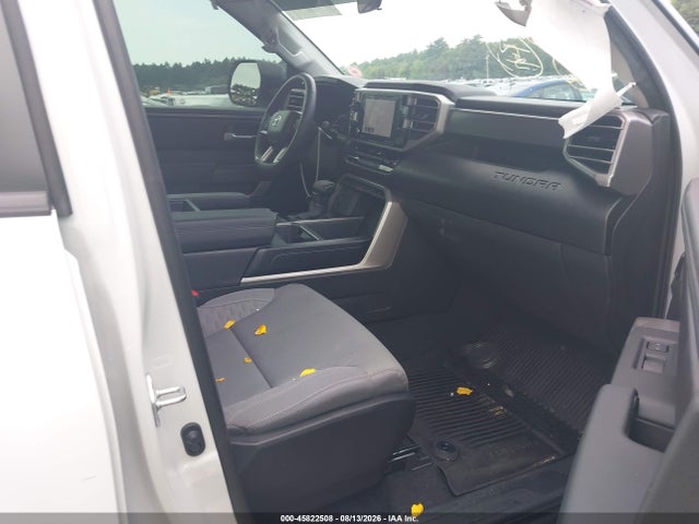 Продаж на аукціоні авто 2024 Toyota Tundra Sr5, vin: 5TFLA5DB7RX201658, номер лоту: 45822508