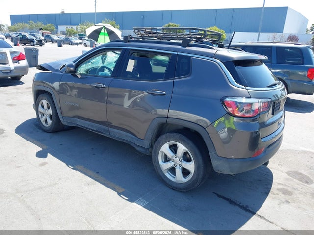 3C4NJCBB1JT469394 Jeep Compass Latitude Fwd