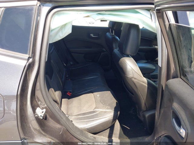 3C4NJCBB1JT469394 Jeep Compass Latitude Fwd