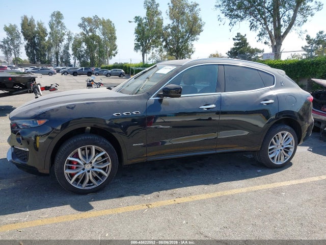Продаж на аукціоні авто 2021 Maserati Levante S Granlusso, vin: ZN661YUL8MX365578, номер лоту: 45822552