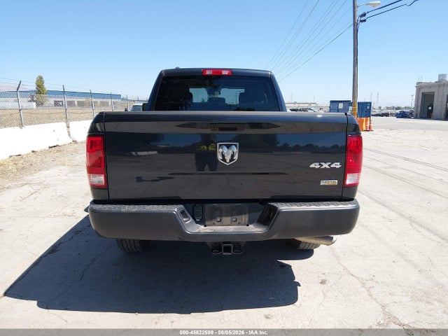 Продажа на аукционе авто 2019 Ram 1500 Classic Tradesman  4x4 6'4 Box, vin: 1C6RR7FG8KS648100, номер лота: 45822599