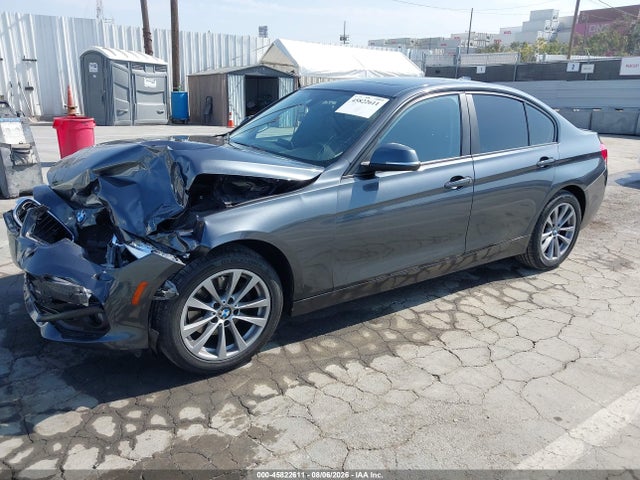 Продаж на аукціоні авто 2017 Bmw 320i, vin: WBA8A9C55HK620478, номер лоту: 45822611