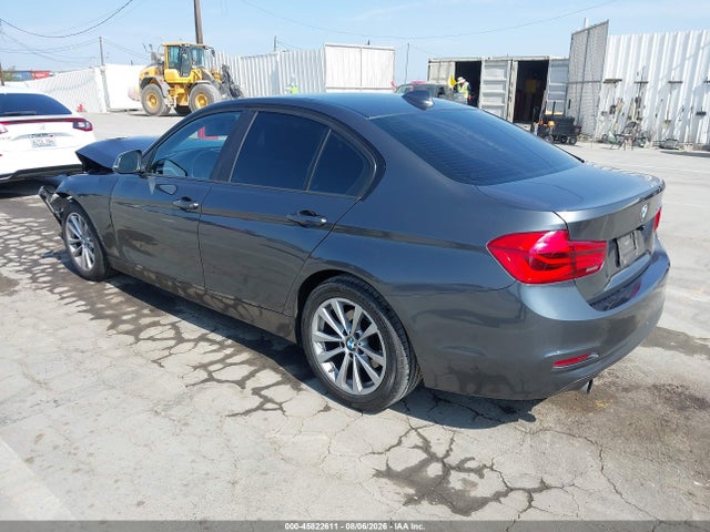 Продаж на аукціоні авто 2017 Bmw 320i, vin: WBA8A9C55HK620478, номер лоту: 45822611