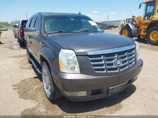 Продаж на аукціоні авто 2010 Cadillac Escalade Luxury, vin: 1GYUKBEF0AR198588, номер лоту: 45822654
