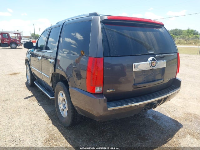 Продаж на аукціоні авто 2010 Cadillac Escalade Luxury, vin: 1GYUKBEF0AR198588, номер лоту: 45822654