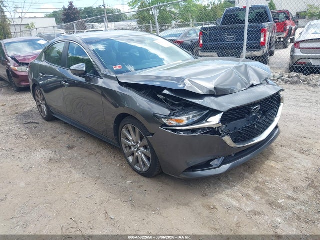 Продаж на аукціоні авто 2020 Mazda Mazda3 Preferred Package, vin: 3MZBPBDM5LM135096, номер лоту: 45822658