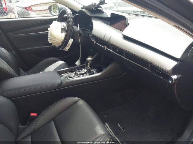 45822658 :رقم المزاد ، 3MZBPBDM5LM135096 vin ، 2020 Mazda Mazda3 Preferred Package مزاد بيع