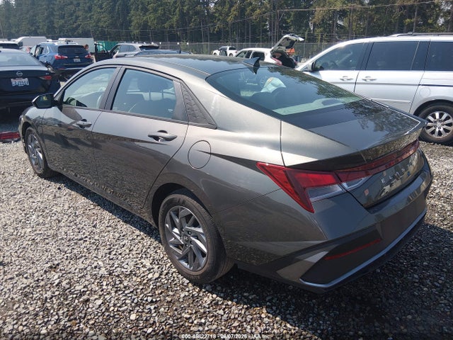 KMHLM4DG5RU677725 Hyundai ELANTRA SEL