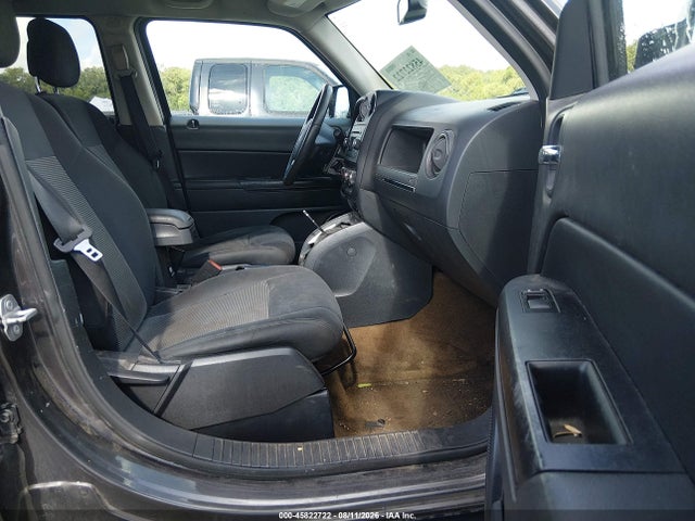 2016 Jeep Patriot Latitude მანქანა იყიდება აუქციონზე, vin: 1C4NJRFB8GD594369, აუქციონის ნომერი: 45822722