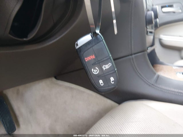 45822772 :رقم المزاد ، 2C3CCAPG7EH117577 vin ، 2014 Chrysler 300c Luxury Series مزاد بيع
