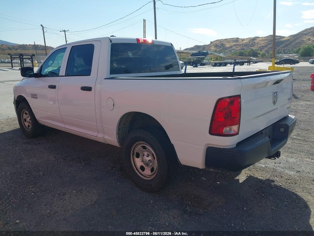 45822796 :رقم المزاد ، 1C6RR7KG8JS297211 vin ، 2018 Ram 1500 Tradesman  4x4 5'7 Box مزاد بيع
