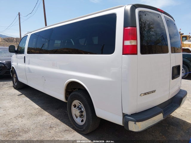 Chevrolet Express 3500 Lt 2018 1GAZGPFG4J1213456 Image 3