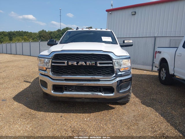 45822880 :رقم المزاد ، 3C6UR5HL7MG539016 vin ، 2021 Ram 2500 Tradesman  4x4 8' Box مزاد بيع