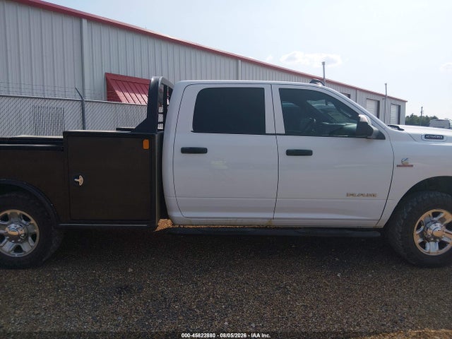 45822880 :رقم المزاد ، 3C6UR5HL7MG539016 vin ، 2021 Ram 2500 Tradesman  4x4 8' Box مزاد بيع