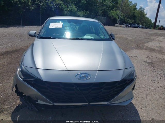 Hyundai ELANTRA SEL 2022 5NPLS4AG3NH082603 Image 13