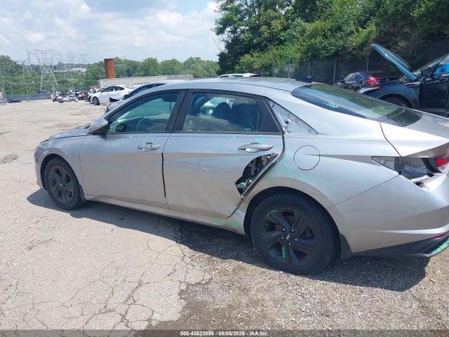 Hyundai ELANTRA SEL 2022 5NPLS4AG3NH082603 Image 15
