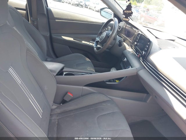 Hyundai ELANTRA SEL 2022 5NPLS4AG3NH082603 Image 5