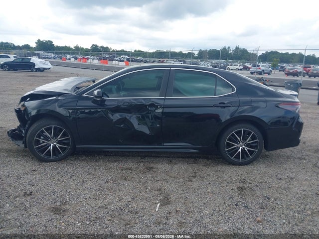 Auction sale of the 2024 Toyota Camry Se, vin: 4T1G11AK2RU921218, lot number: 45822951