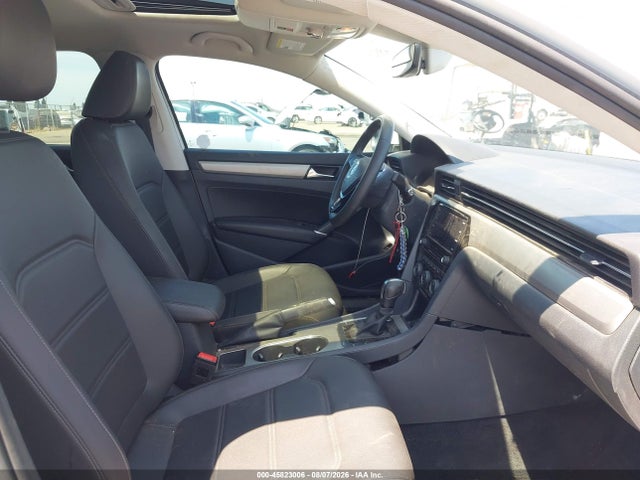 Продаж на аукціоні авто 2021 Volkswagen Passat 2.0t Se, vin: 1VWSA7A30MC008642, номер лоту: 45823006