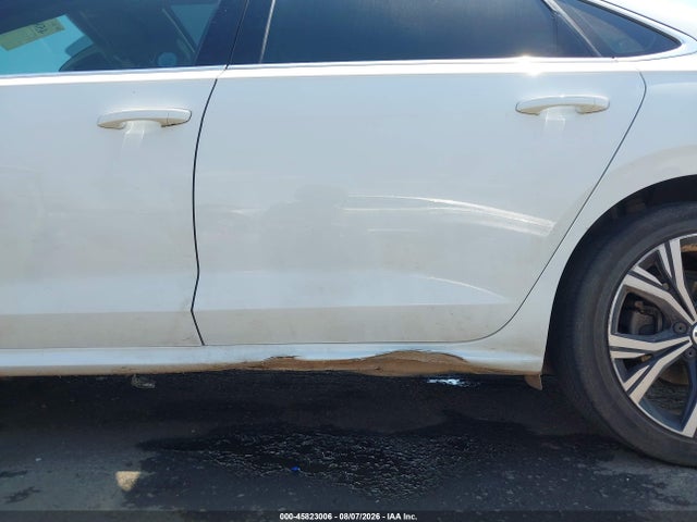 Продаж на аукціоні авто 2021 Volkswagen Passat 2.0t Se, vin: 1VWSA7A30MC008642, номер лоту: 45823006