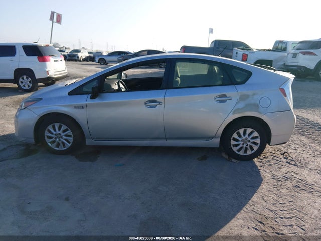 Toyota PRIUS PLUG-IN 2014 JTDKN3DP6E3051236 Image 14