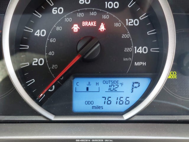 Toyota RAV4 LE 2015 JTMZFREV9FJ031538 Image 15
