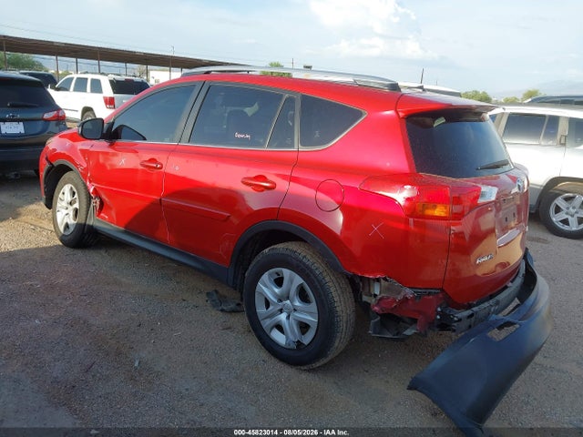Toyota RAV4 LE 2015 JTMZFREV9FJ031538 Image 3