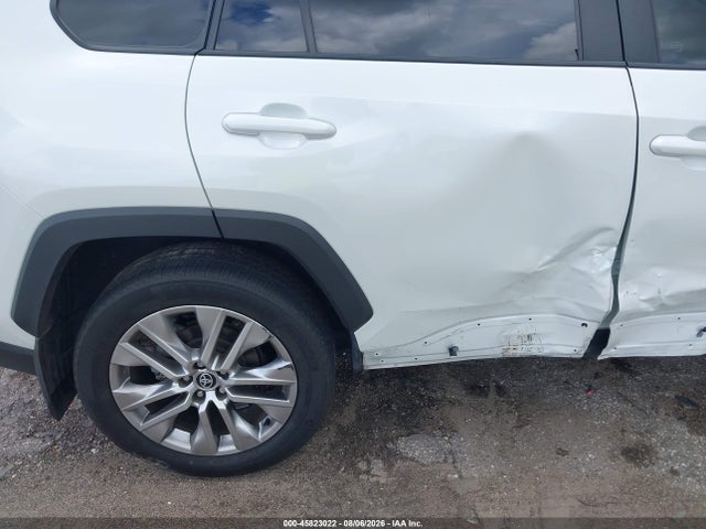 Продажа на аукционе авто 2024 Toyota Rav4 Xle Premium, vin: 2T3A1RFV0RW416275, номер лота: 45823022