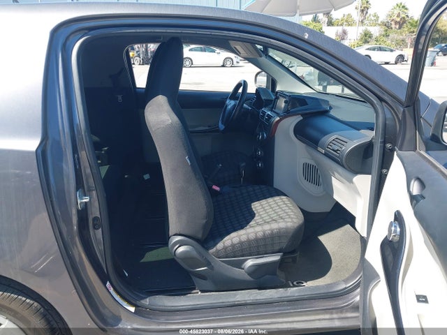 Scion IQ 2015 JTNJJXB02FJ030929 Image 5