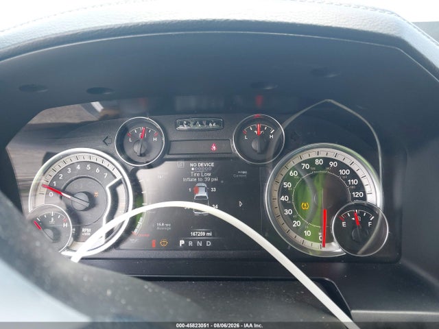 45823051 :رقم المزاد ، 1C6RR6NT1HS856448 vin ، 2017 Ram 1500 Laramie  4x2 5'7 Box مزاد بيع