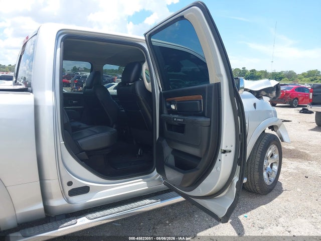 45823051 :رقم المزاد ، 1C6RR6NT1HS856448 vin ، 2017 Ram 1500 Laramie  4x2 5'7 Box مزاد بيع