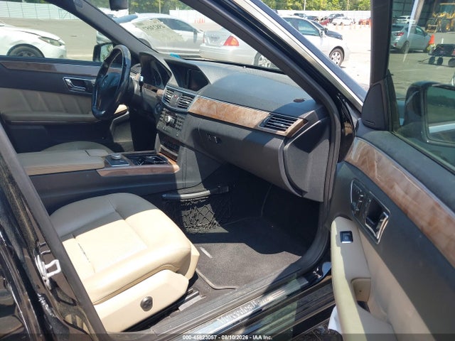 2011 Mercedes-benz E 350 მანქანა იყიდება აუქციონზე, vin: WDDHF5GB5BA496258, აუქციონის ნომერი: 45823057