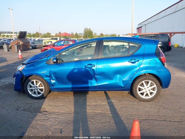 Toyota Prius C Four 2016 JTDKDTB34G1134505 Image 14