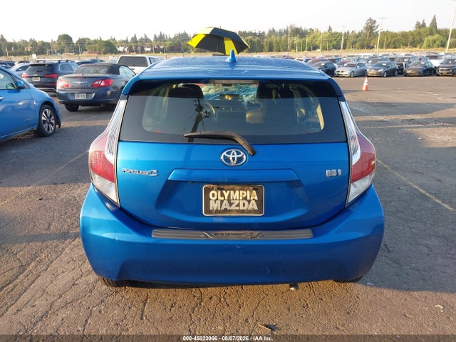Toyota Prius C Four 2016 JTDKDTB34G1134505 Image 16