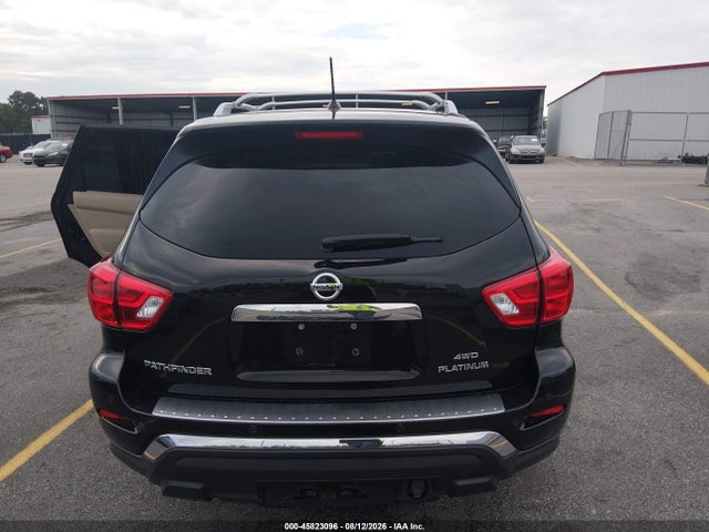 45823096 :رقم المزاد ، 5N1DR2MM8JC607047 vin ، 2018 Nissan Pathfinder Platinum مزاد بيع