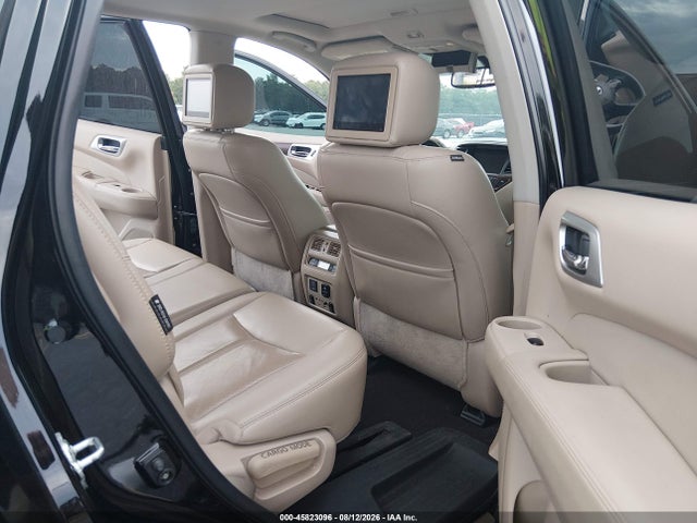 45823096 :رقم المزاد ، 5N1DR2MM8JC607047 vin ، 2018 Nissan Pathfinder Platinum مزاد بيع