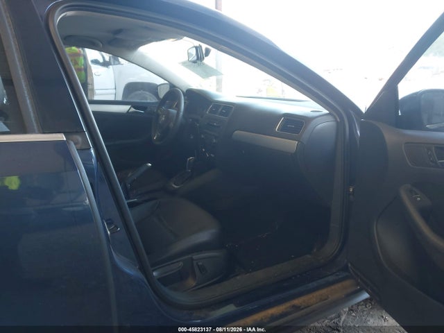2013 Volkswagen Jetta 2.5l Se მანქანა იყიდება აუქციონზე, vin: 3VWDX7AJ7DM426037, აუქციონის ნომერი: 45823137